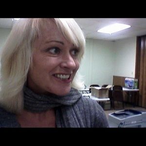 Meet your Posher, Laura